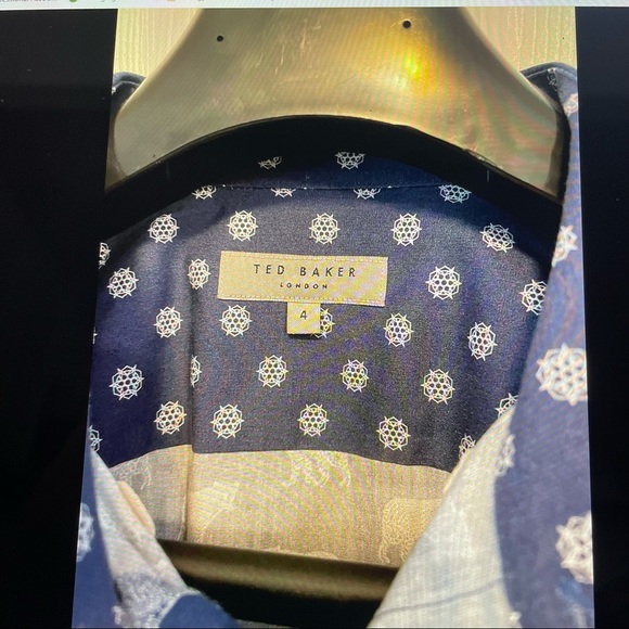 Ted baker short sleeve shirt. - Picture 2 of 4